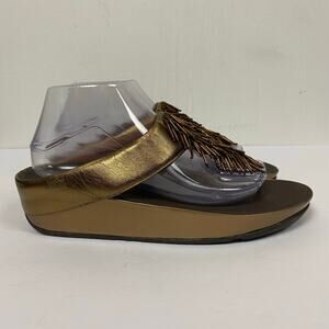 FitFlop Women's Cha Cha Beaded Toe-Post Sandals Gold Shoes Size 9